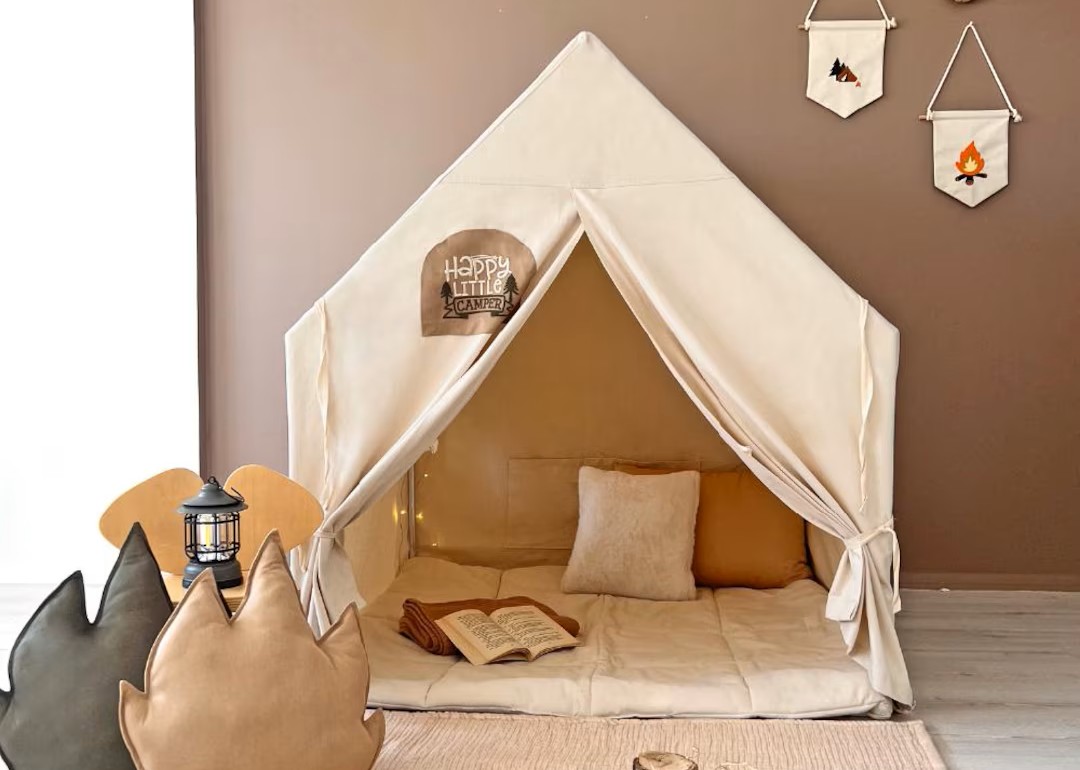 Read more about the article Teaching and Respecting Boundaries: Supporting Autistic Children with Personal Space