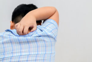 Read more about the article It Hurts, It Hurts… Understanding Sensory Sensitivities in Autism